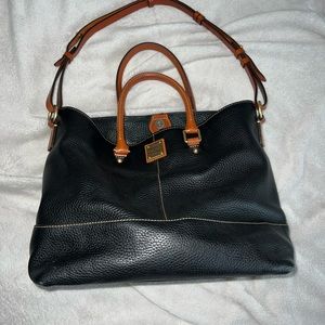 Dooney & Bourke Dillen Chelsea bag
